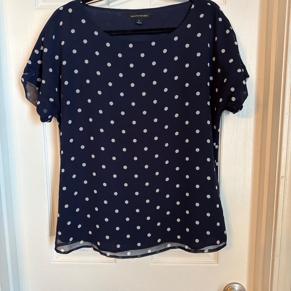 Navy and white polka dot banana republic blouse